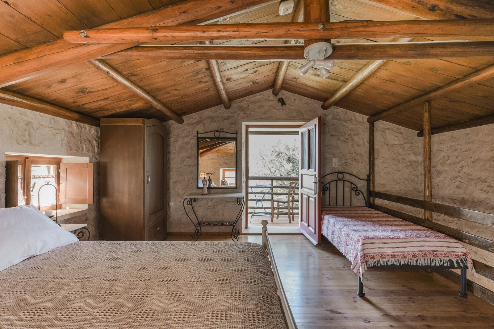 Villa Areti - Master Bedroom - Lithies Organic Farm Zakynthos