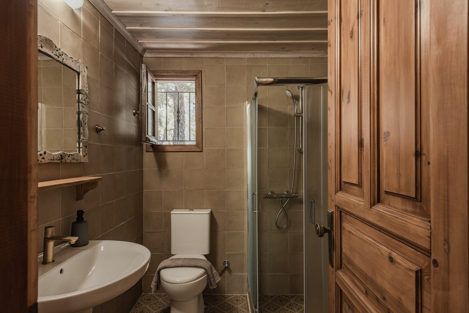 Villa Hara - Bathroom - Lithies Organic Farm